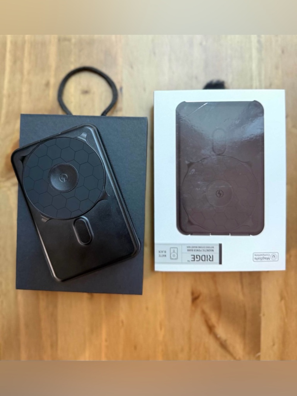 MagEasy Ridge Magnetic Wireless Power Bank - Black